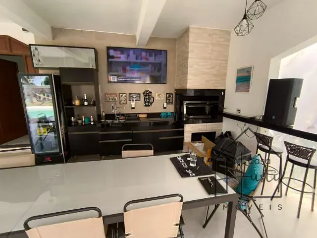 Chácara com 1000m² 4 quartos e 4 banheiros, à venda, no bairro Paruru em Ibiúna