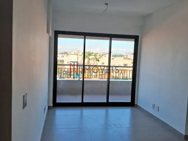 Apartamento 2 quartos e 2 banheiros, à venda ou para alugar, no bairro Alvinópolis em Atibaia