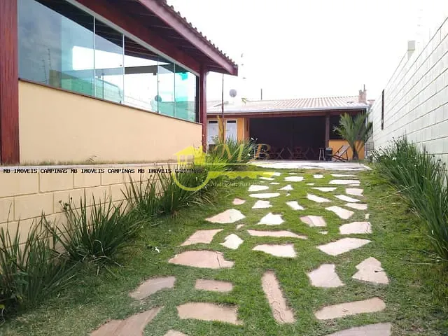 Chácara com 217m², à venda, no bairro Parque Dom Pedro II em Campinas