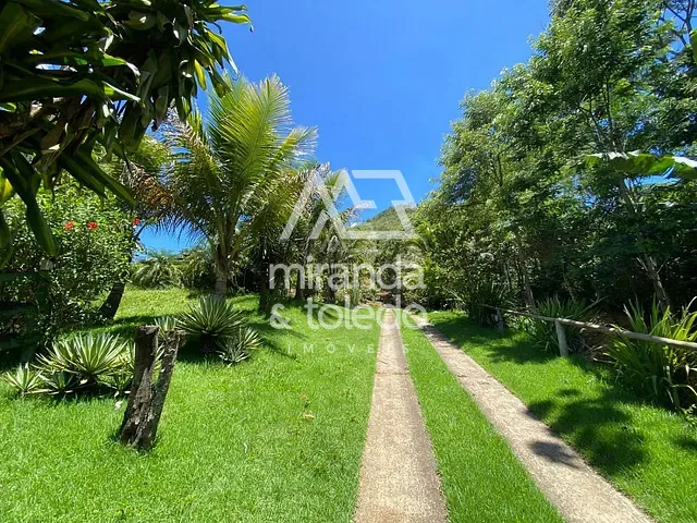 Chácara com 20000m² 2 quartos e 2 banheiros, à venda, no bairro Buenos Aires em Guarapari
