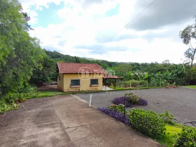 Chácara com 3396m² 2 quartos e 1 banheiro, para alugar, no bairro Limoeiro em Londrina