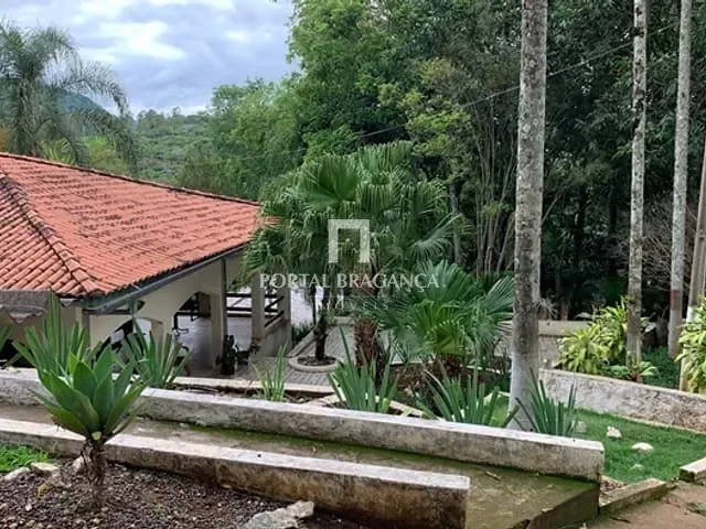 Chácara com 20000m² 4 quartos e 3 banheiros, à venda, no bairro Estiva do Agudo em Bragança Paulista