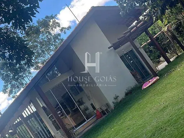 Chácara com 2000m² 2 quartos e 3 banheiros, à venda, no bairro Bela Vista de Goiás em Bela Vista de Goiás