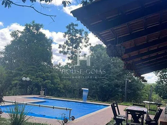 Chácara com 2000m² 2 quartos e 3 banheiros, à venda, no bairro Bela Vista de Goiás em Bela Vista de Goiás