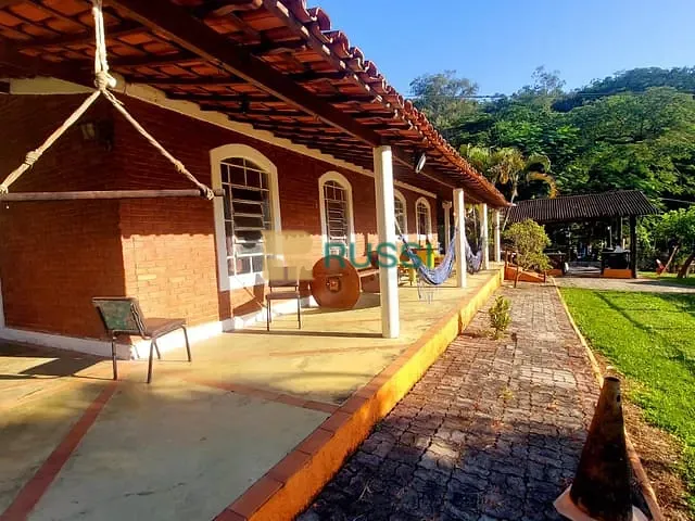 Chácara com 9400m² 3 quartos e 4 banheiros, à venda, no bairro Agua Soca em São José dos Campos