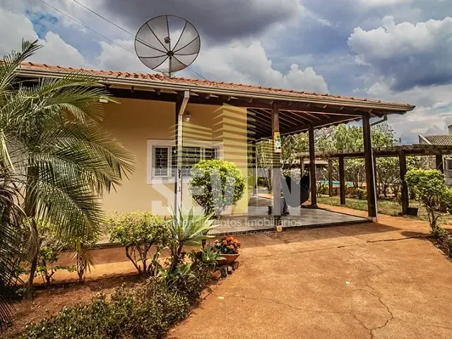 Chácara com 1020m² 2 quartos e 3 banheiros, à venda, no bairro Vale do Igapó em Bauru