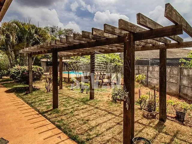 Chácara com 1020m² 2 quartos e 3 banheiros, à venda, no bairro Vale do Igapó em Bauru