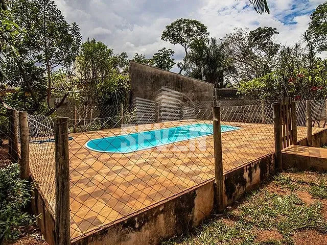 Chácara com 1020m² 2 quartos e 3 banheiros, à venda, no bairro Vale do Igapó em Bauru