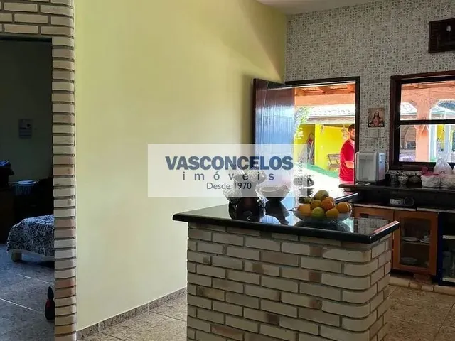 Chácara com 2100m² 3 quartos e 2 banheiros, à venda, no bairro Jardim Motorama em São José Dos Campos