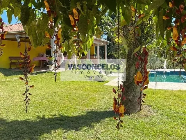 Chácara com 2100m² 3 quartos e 2 banheiros, à venda, no bairro Jardim Motorama em São José Dos Campos