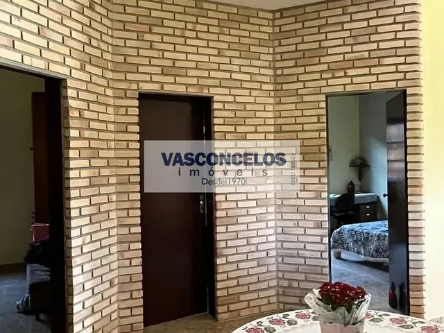 Chácara com 2100m² 3 quartos e 2 banheiros, à venda, no bairro Jardim Motorama em São José Dos Campos
