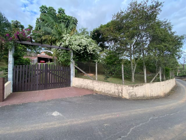 Chácara com 1000m² 3 quartos e 2 banheiros, à venda, no bairro Tenentes em Extrema