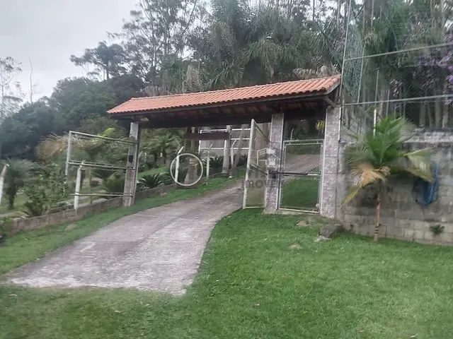 Chácara com 3000m² 2 quartos e 1 banheiro, à venda, no bairro Taiaçupeba em Mogi das Cruzes