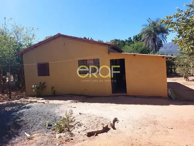 Chácara 2 quartos e 1 banheiro, à venda, no bairro Centro em Formosa