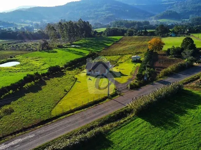 Chácara com 109m² 2 quartos e 2 banheiros, à venda, no bairro Pontes Filho em Teutônia
