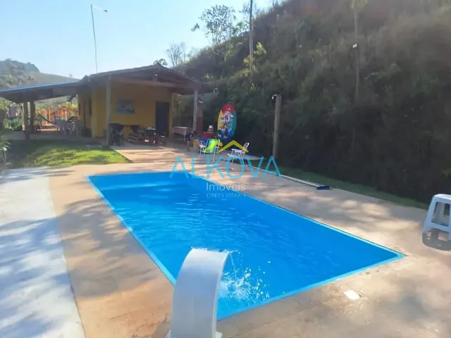Chácara com 1600m² 1 quarto e 1 banheiro, à venda, no bairro Buquirinha II em São José dos Campos
