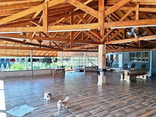 Chácara com 1000m² 2 quartos e 3 banheiros, à venda, no bairro Usina Três Bocas em Londrina