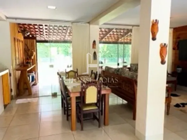 Chácara com 10000m² 2 quartos e 3 banheiros, à venda, no bairro Área Rural de Hidrolândia em Hidrolândia