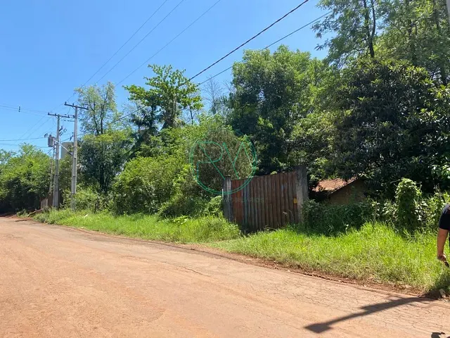 Chácara com 21000m² 4 quartos e 4 banheiros, à venda, no bairro Saltinho em Londrina