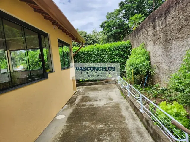 Chácara com 1600m² 3 quartos e 5 banheiros, à venda, no bairro Vila Velha em Caçapava