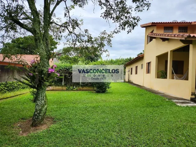 Chácara com 1600m² 3 quartos e 5 banheiros, à venda, no bairro Vila Velha em Caçapava