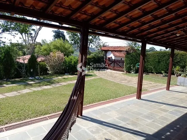 Chácara com 2441m² 5 quartos e 6 banheiros, à venda, no bairro Balança em Simão Pereira