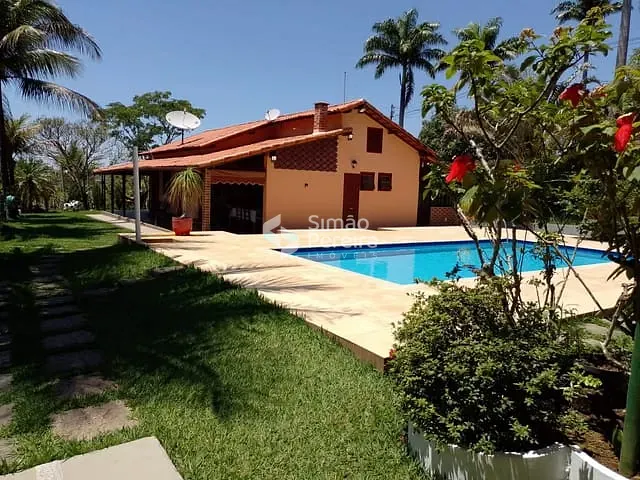 Chácara com 2441m² 5 quartos e 6 banheiros, à venda, no bairro Balança em Simão Pereira