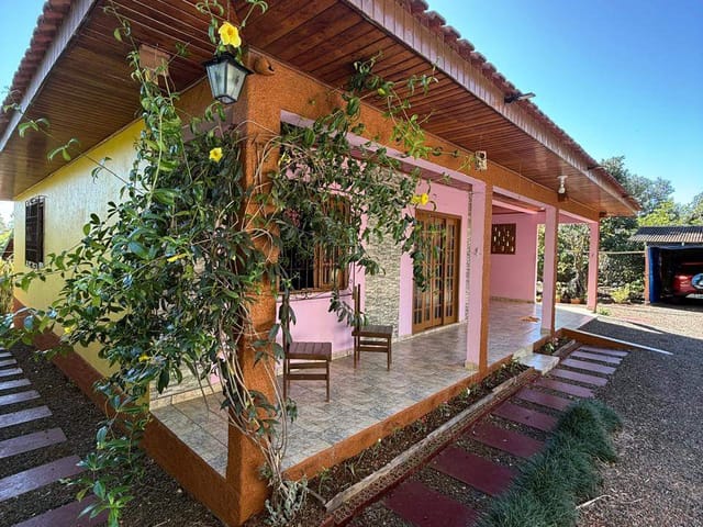 Casa com 120m² 2 quartos e 2 banheiros, à venda, no bairro Colônia Dona Luíza em Ponta Grossa
