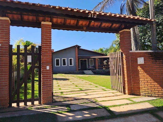 Chácara com 1200m² 3 quartos e 4 banheiros, à venda, no bairro Recreio em Ibiúna