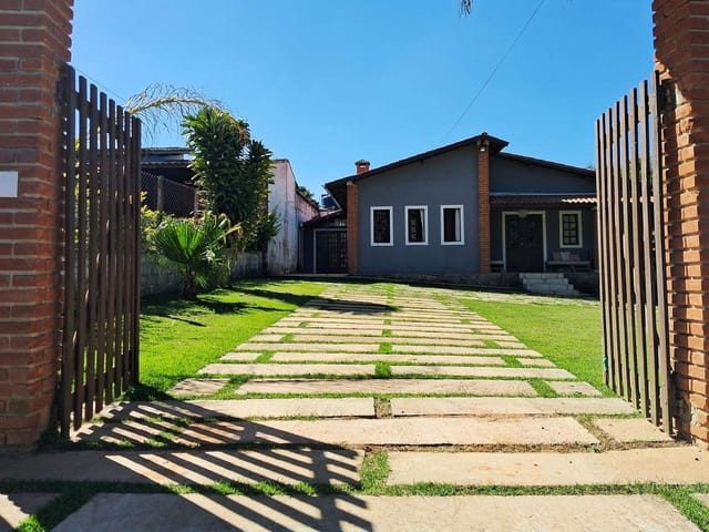 Chácara com 1200m² 3 quartos e 4 banheiros, à venda, no bairro Recreio em Ibiúna