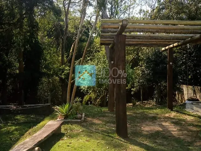 Chácara com 2000m² 4 quartos e 4 banheiros, à venda, no bairro Buquirinha em São José dos Campos