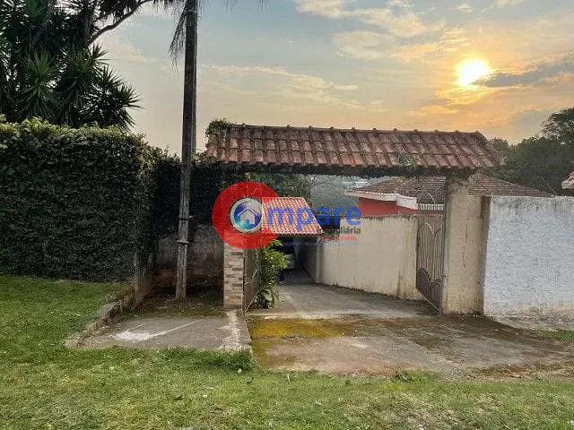 Chácara com 3060m² 2 quartos e 2 banheiros, à venda, no bairro Água Azul em Guarulhos