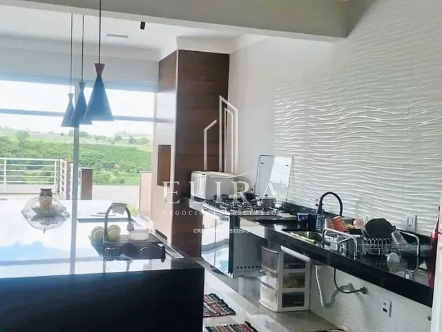 Chácara com 1000m² 3 quartos e 3 banheiros, à venda, no bairro Pires em Limeira