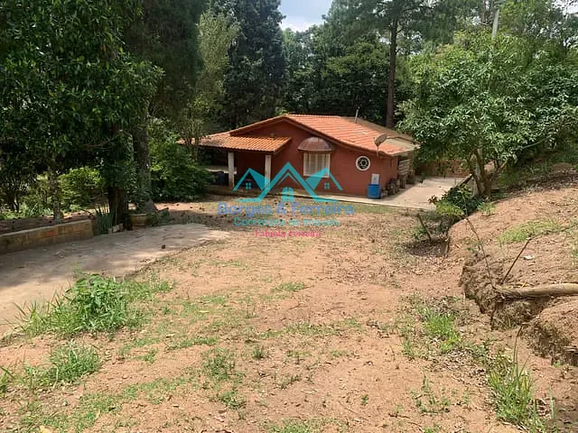 Chácara com 1500m² 2 quartos e 2 banheiros, à venda, no bairro Carafá em Votorantim