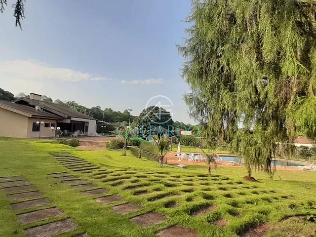 Chácara com 5000m² 2 quartos e 4 banheiros, à venda, no bairro Jardim Tarobá em Cambé