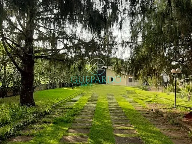 Chácara com 5000m² 2 quartos e 4 banheiros, à venda, no bairro Jardim Tarobá em Cambé