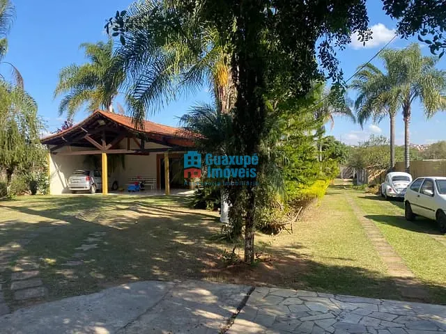 Chácara com 2000m² 3 quartos e 3 banheiros, à venda, no bairro Jardim Agenor de Lima em Guaxupé