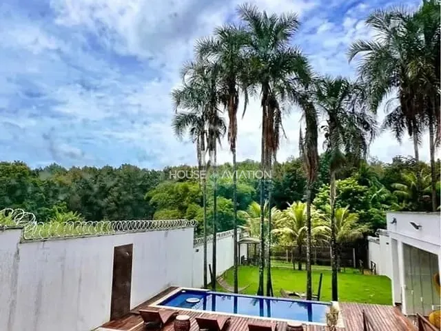 Chácara com 1200m² 5 quartos e 7 banheiros, à venda, no bairro Residencial Village Santa Rita IV em Goiânia