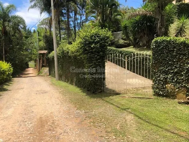 Chácara com 3100m² 3 quartos e 4 banheiros, à venda, no bairro Nova Jaguariúna III em Jaguariúna