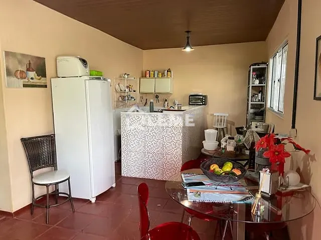 Chácara com 1500m² 2 quartos e 3 banheiros, à venda, no bairro Vila Lambari em Mococa