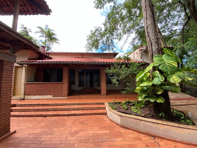 Chácara com 2000m² 6 quartos e 1 banheiro, à venda, no bairro Centro em Lupionópolis