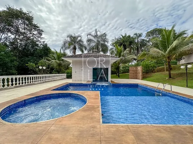 Chácara com 10778m² 4 quartos e 6 banheiros, à venda, no bairro Condomínio Alta Vista I em Senador Canedo