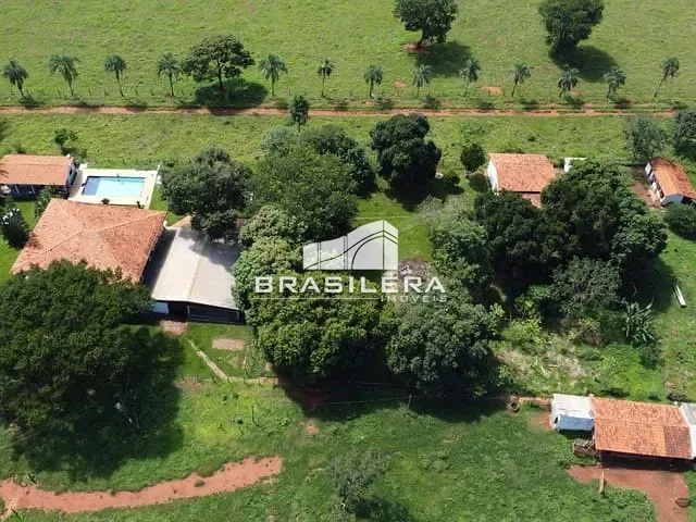 Chácara com 48400m² 6 quartos e 6 banheiros, à venda, no bairro 01 em Goianira