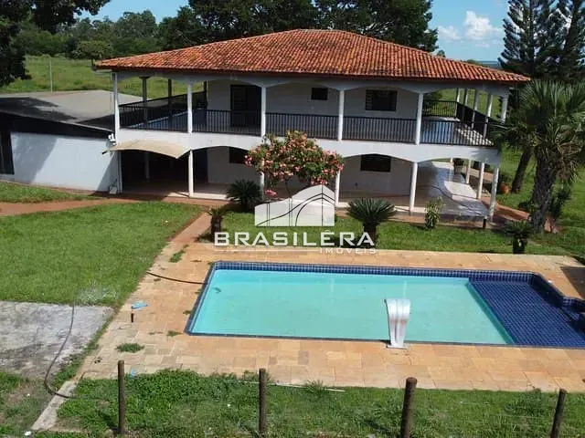 Chácara com 48400m² 6 quartos e 6 banheiros, à venda, no bairro 01 em Goianira