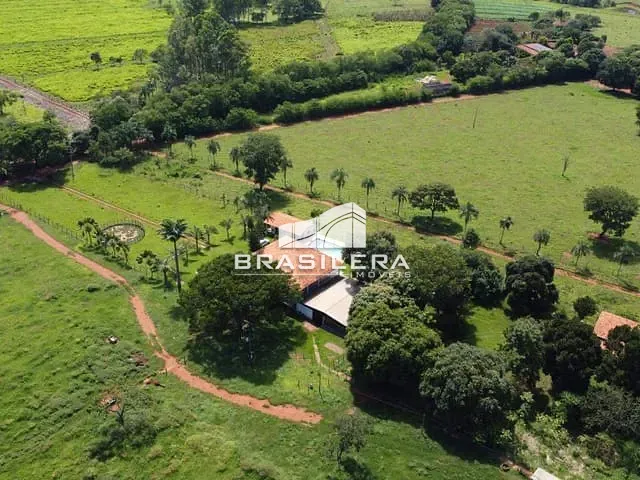 Chácara com 48400m² 6 quartos e 6 banheiros, à venda, no bairro 01 em Goianira