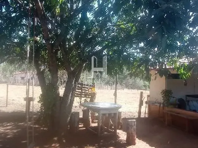 Chácara com 98400m² 3 quartos e 2 banheiros, à venda, no bairro centro  em Caldazinha