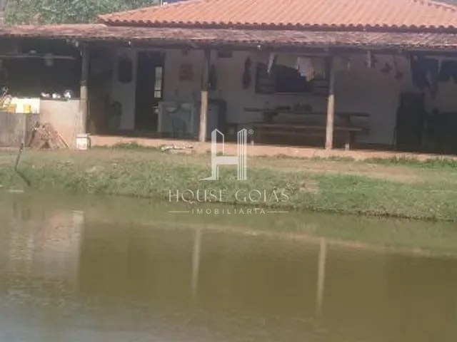 Chácara com 98400m² 3 quartos e 2 banheiros, à venda, no bairro centro  em Caldazinha