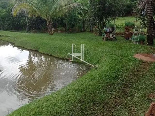 Chácara com 98400m² 3 quartos e 2 banheiros, à venda, no bairro centro  em Caldazinha