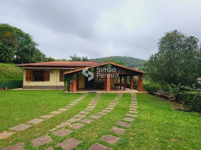 Chácara com 4500m² 4 quartos e 4 banheiros, à venda, no bairro Balança em Simão Pereira