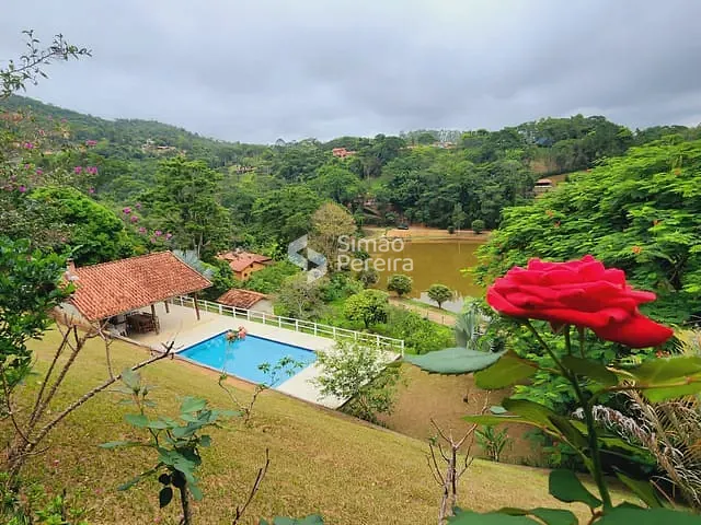 Chácara com 4500m² 4 quartos e 4 banheiros, à venda, no bairro Balança em Simão Pereira